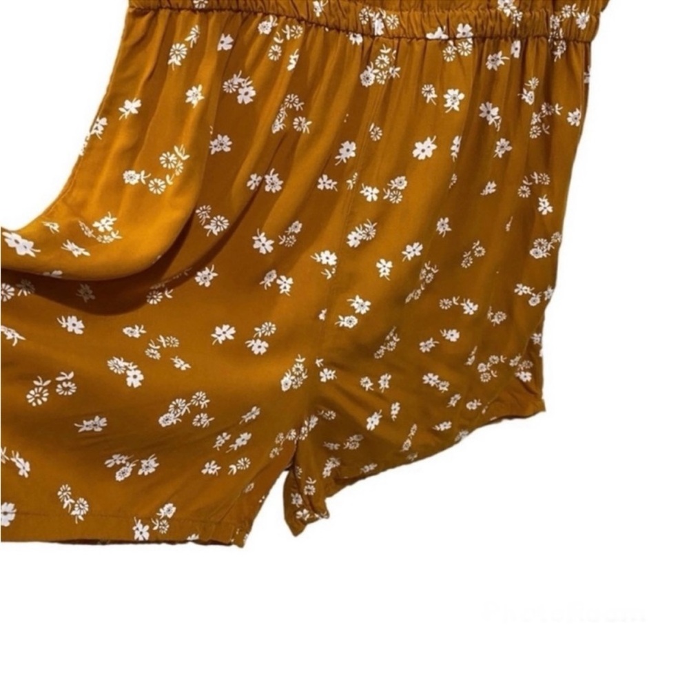 *SOLD* Old Navy Romper - Picture 4 of 4